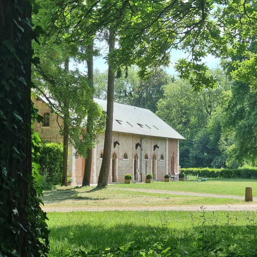 Les Ecuries Du Chateau De Brumare Brestot エクステリア 写真