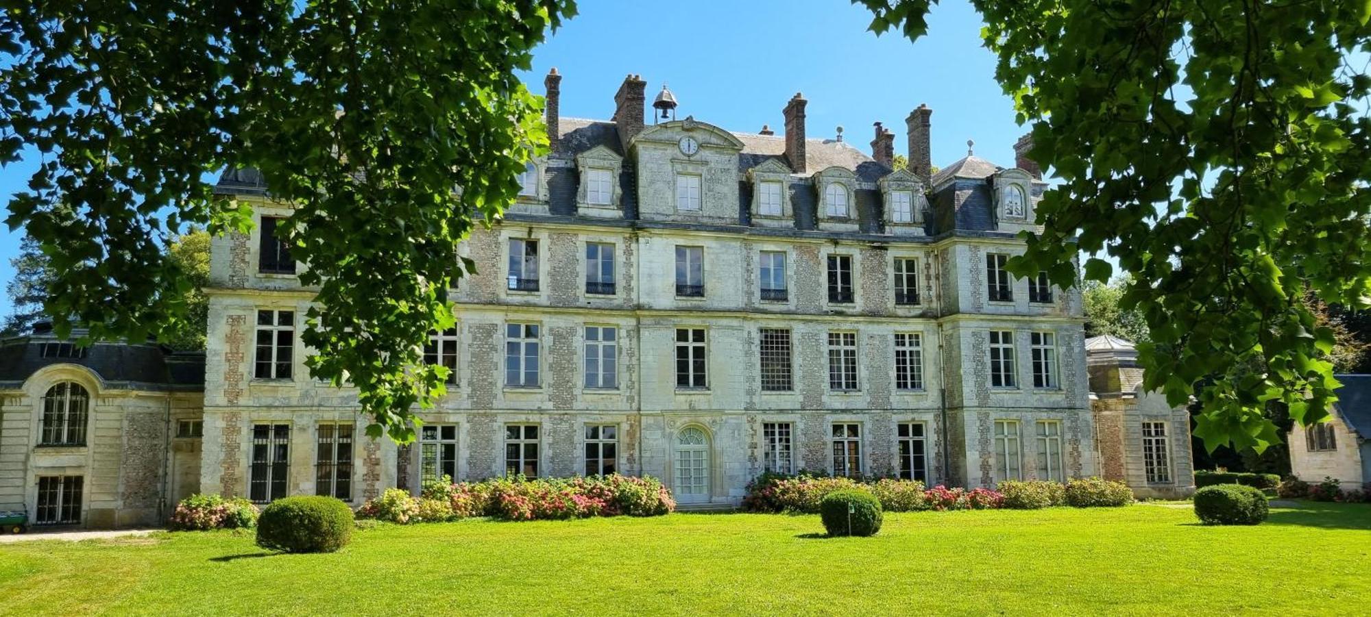 Brestot Les Ecuries Du Chateau De Brumare Bed & Breakfast エクステリア 写真