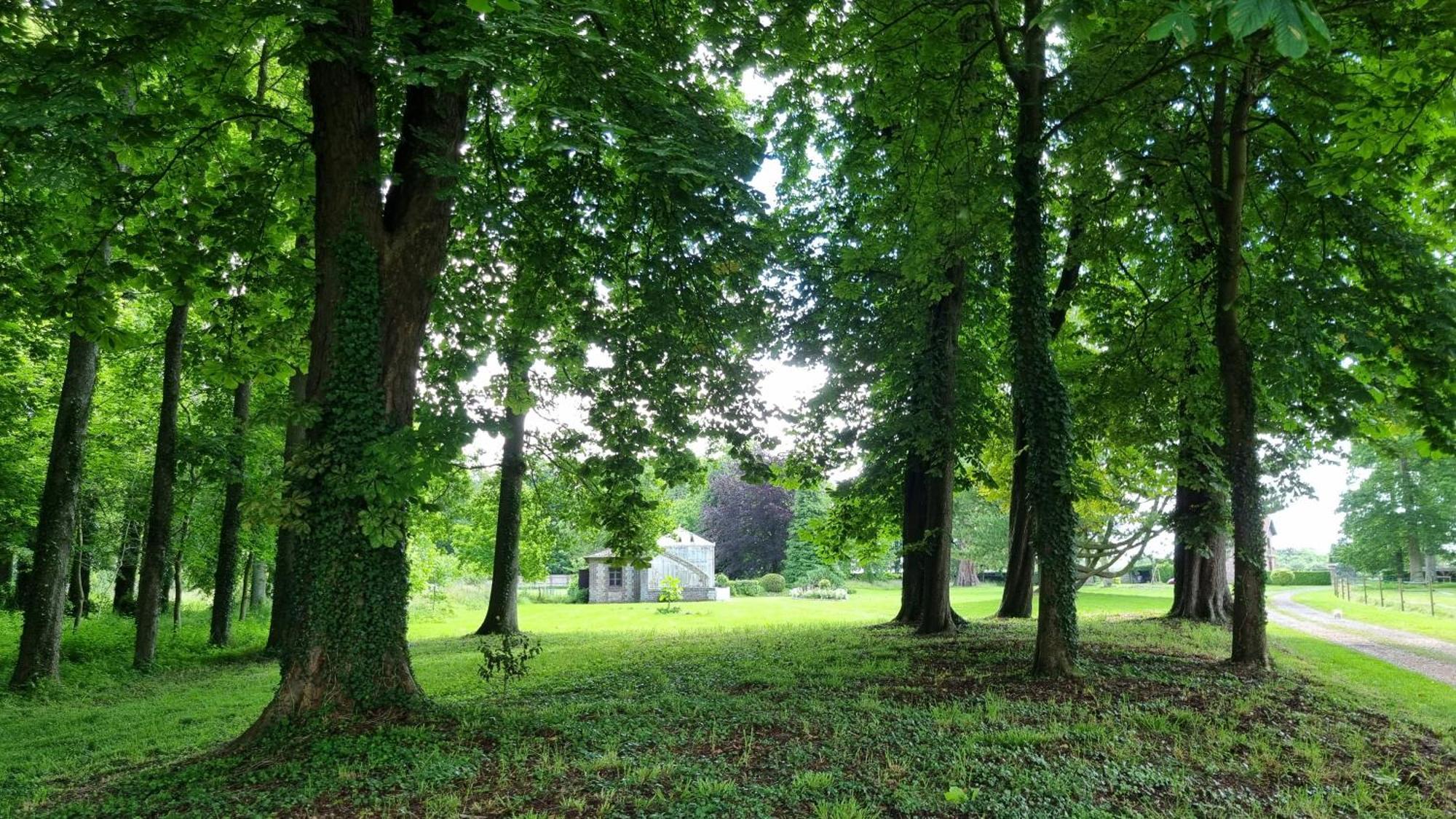 Les Ecuries Du Chateau De Brumare Brestot エクステリア 写真
